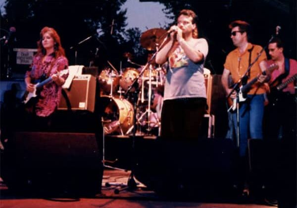 Curtis Salgado, Bonnie Raitt, Tony Branunagel, Johnny Lee Schell, and Hutch Hutchinson